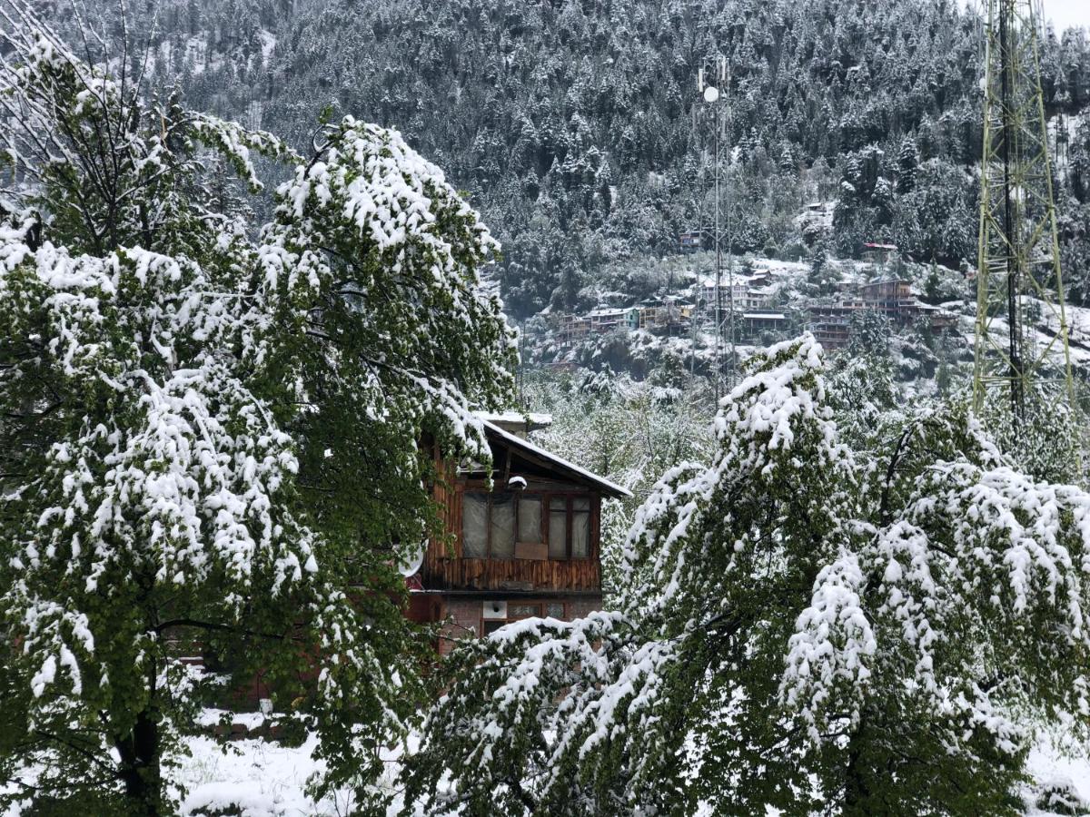 Red House Cafe And Inn Manali  Exterior photo